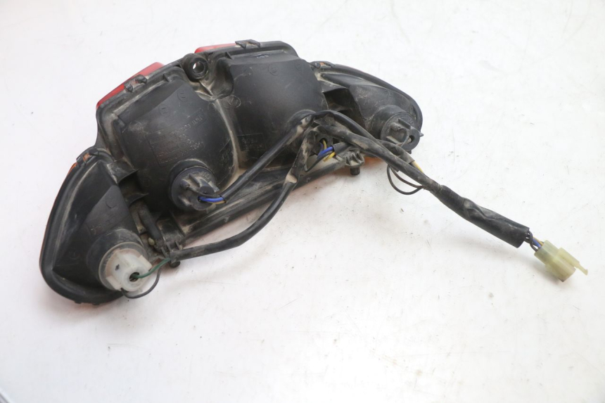 photo de LUZ TRASERA YAMAHA FJR 1300 (2001 - 2005) - Estado de la superficie y material