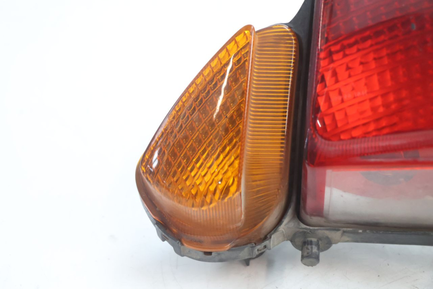 photo de LUZ TRASERA YAMAHA FJR 1300 (2001 - 2005) - Detalle de la pieza
