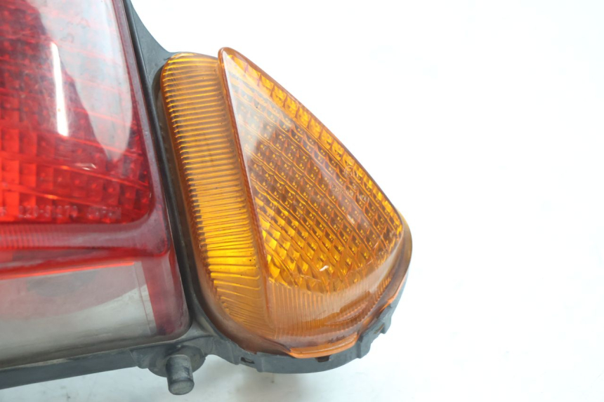 photo de LUZ TRASERA YAMAHA FJR 1300 (2001 - 2005) - Otra perspectiva