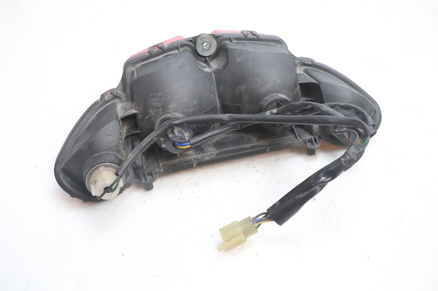 photo de LUZ TRASERA YAMAHA FJR 1300 (2001 - 2005) - Detalles de los puntos de fijación