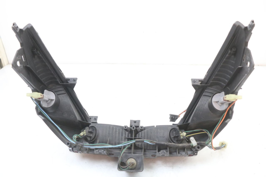 photo de LUZ TRASERA HONDA FJS SILVER WING SILVERWING 400 (2005 - 2008) - Características distintivas