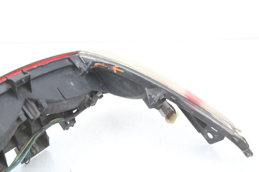 photo de LUZ TRASERA HONDA FJS SILVER WING SILVERWING 400 (2005 - 2008) - Recambio usado revisado