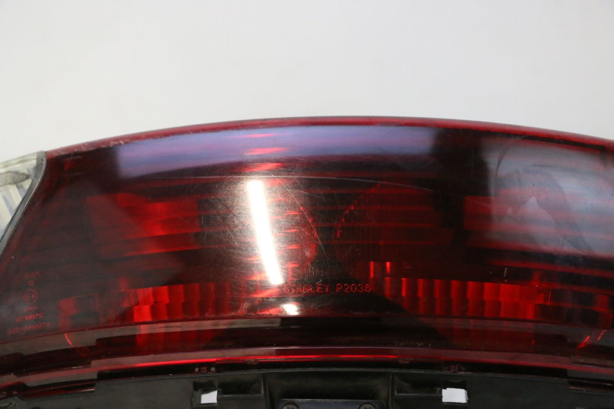 photo de LUZ TRASERA HONDA FJS SILVER WING SILVERWING 400 (2005 - 2008) - Detalle de la pieza