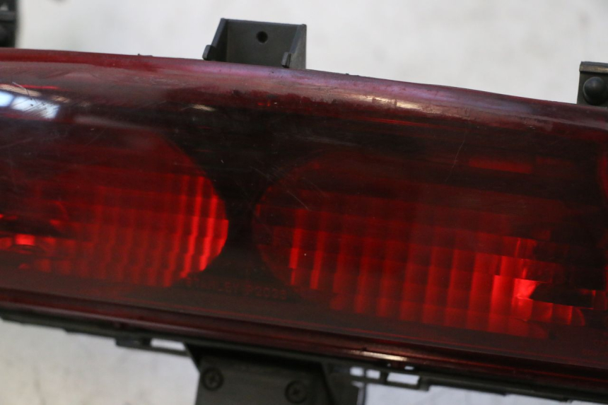 photo de LUZ TRASERA HONDA FJS SILVER WING SILVERWING 400 (2005 - 2008) - Otra vista del artículo
