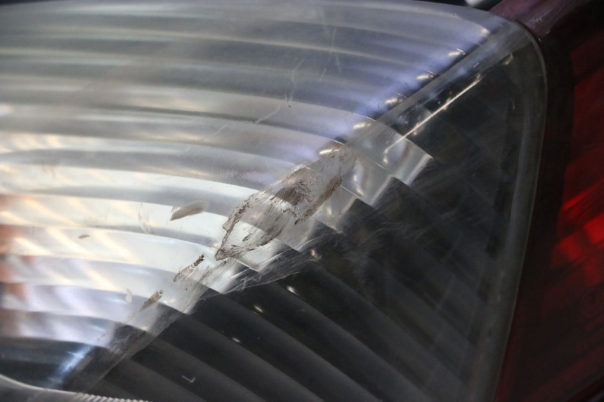 photo de LUZ TRASERA HONDA FJS SILVER WING SILVERWING 400 (2005 - 2008) - Recambio usado revisado
