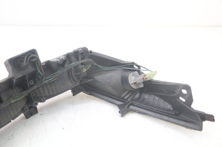 photo de LUZ TRASERA HONDA FJS SILVERWING SILVER WING 600 (2001 - 2010) - Características distintivas