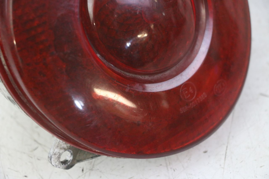 photo de LUZ TRASERA VENESI FLY RETRO 4T 50 (2020 - 2025) - Otra vista del artículo