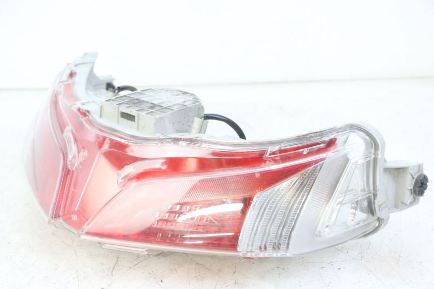 photo de LUZ TRASERA HONDA FORZA ABS 300 (2013 - 2017) - Primer plano de alta resolución
