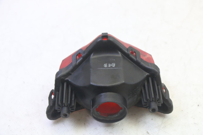 photo de LUZ TRASERA YAMAHA FZ6 N FAZER 600 (2004 - 2006) - Marcados y referencias originales