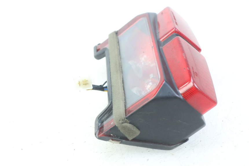 photo de LUZ TRASERA YAMAHA FZS FAZER 600 (1998 - 2001) - Zoom estado de uso
