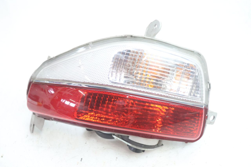 photo de LUZ TRASERA IZQUIERDA SUZUKI BURGMAN EXECUTIVE ABS 650 (2006 - 2012) - Vista principal