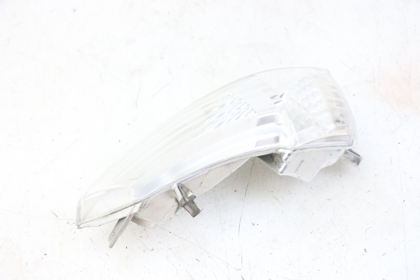 photo de LUZ TRASERA IZQUIERDA PIAGGIO IE MP3 YOURBAN 300 (2011 - 2016) - Detalles de los puntos de fijación