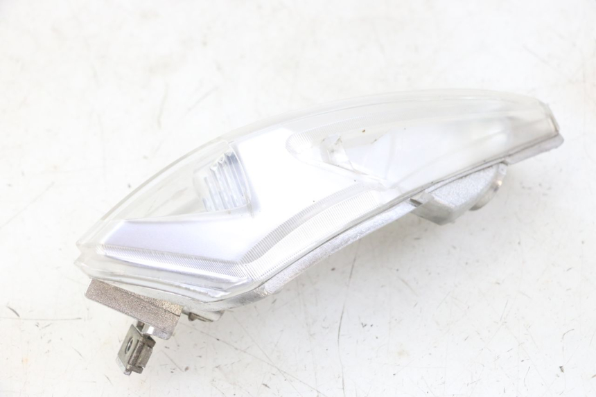 photo de LUZ TRASERA IZQUIERDA PIAGGIO IE MP3 YOURBAN 300 (2011 - 2016) - Recambio usado revisado