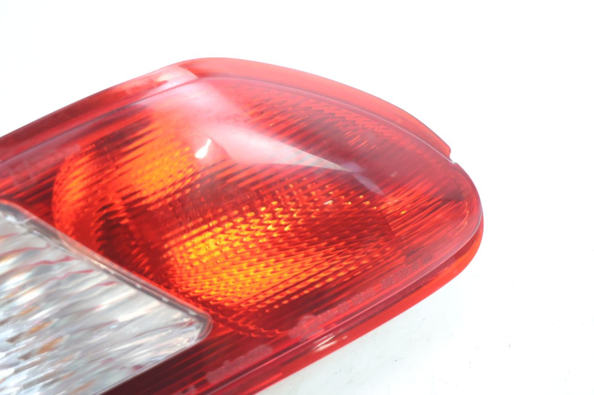 photo de LUZ TRASERA IZQUIERDA PIAGGIO MP3 LT 300 (2010 - 2016) - Zoom estado de uso