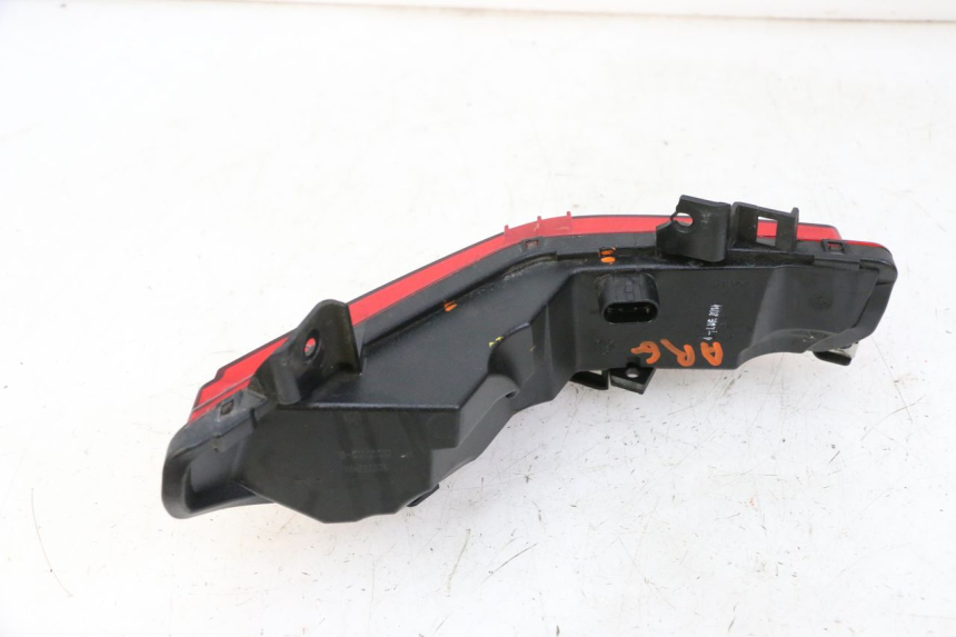 photo de LUZ TRASERA IZQUIERDA PIAGGIO MP3 500 (2014 - 2017) - Detalle de la pieza