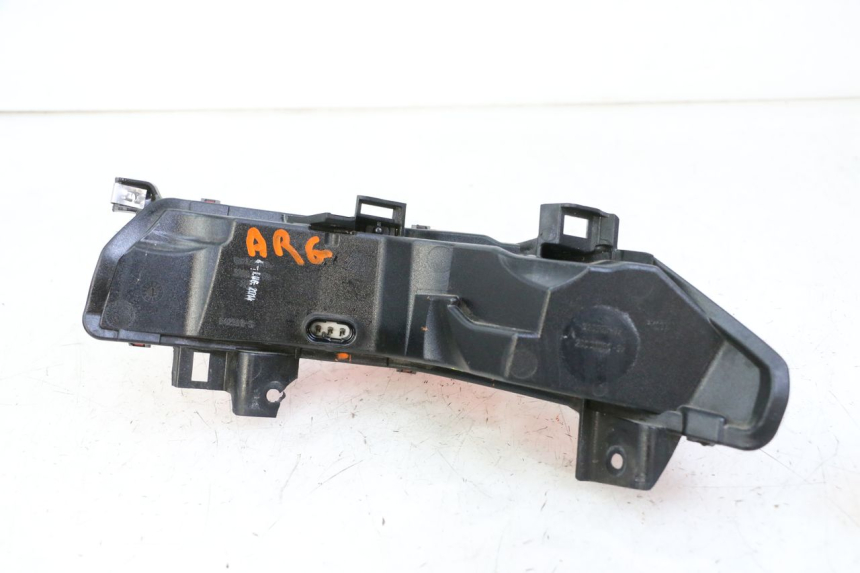 photo de LUZ TRASERA IZQUIERDA PIAGGIO MP3 500 (2014 - 2017) - Otra perspectiva