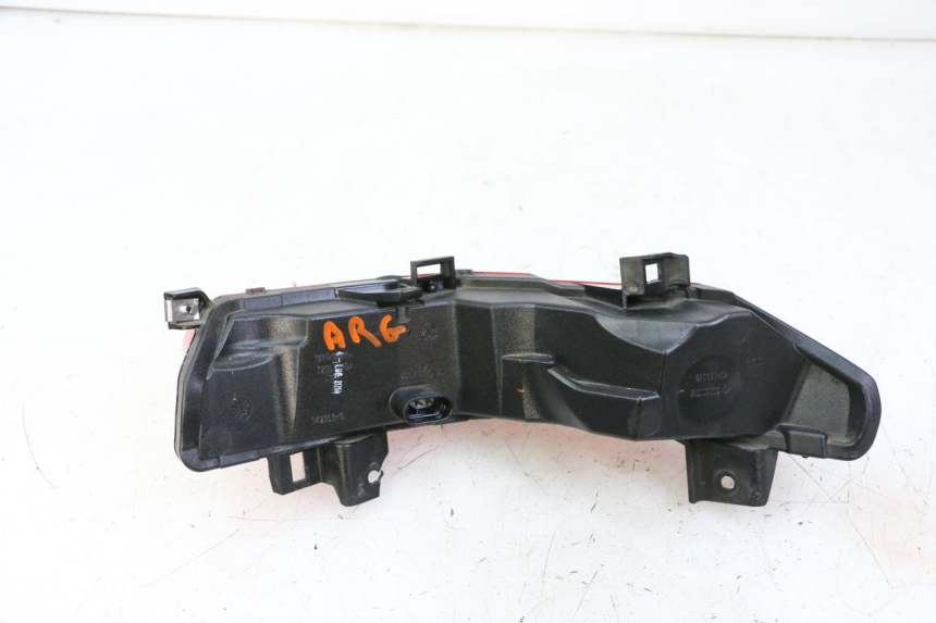 photo de LUZ TRASERA IZQUIERDA PIAGGIO MP3 500 (2014 - 2017) - Detalles de los puntos de fijación