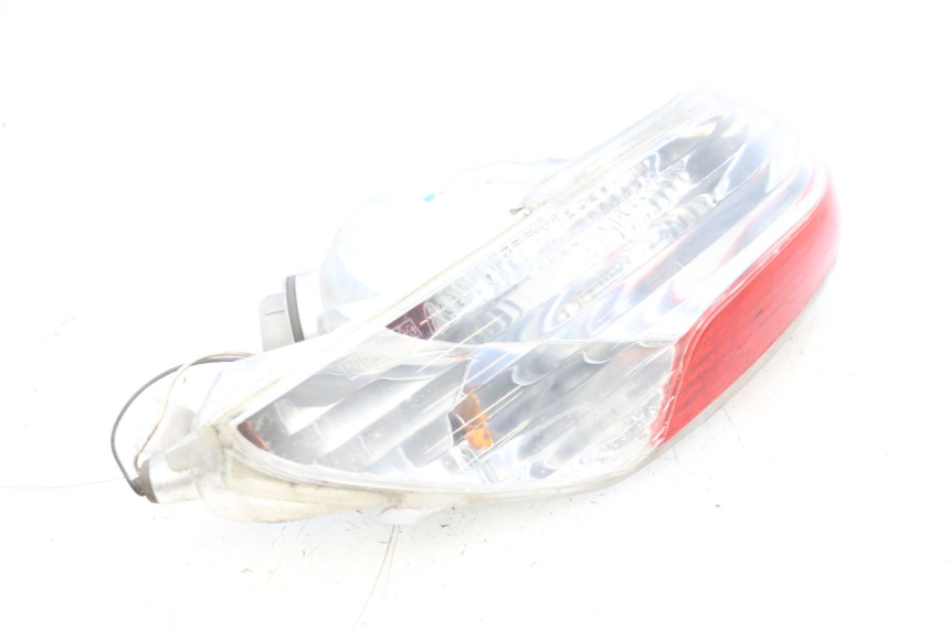 photo de LUZ TRASERA IZQUIERDA PIAGGIO MP3 RL 250 (2006 - 2010) - Zoom sobre los componentes