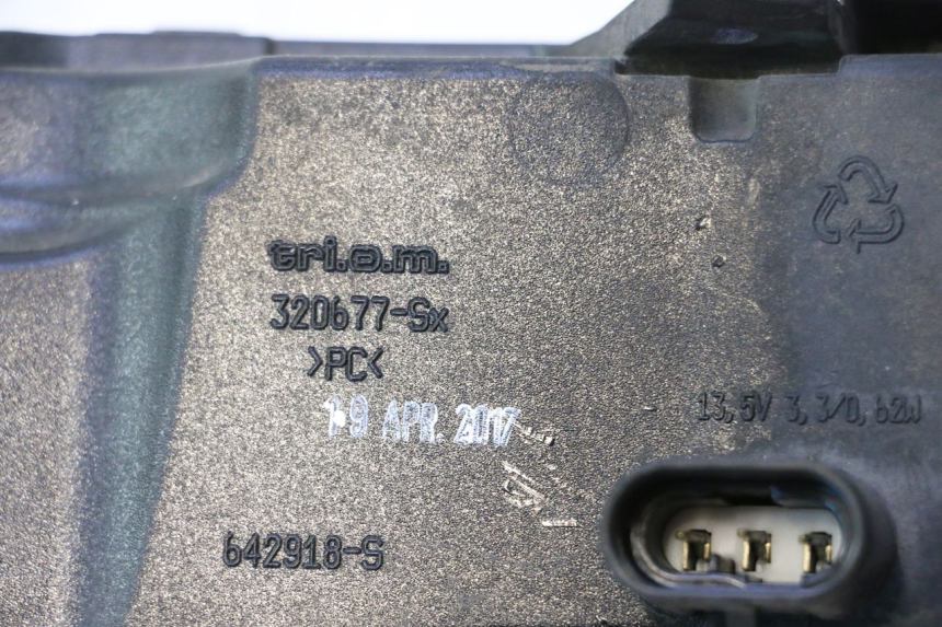 photo de LUZ TRASERA IZQUIERDA PIAGGIO MP3 500 (2016 - 2018) - Zoom estado de uso