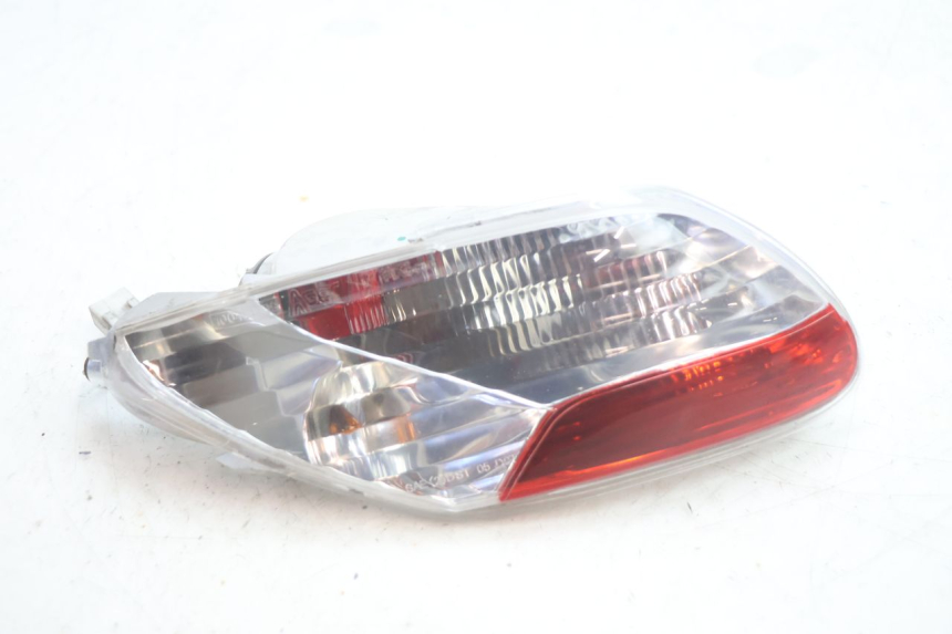 photo de LUZ TRASERA IZQUIERDA PIAGGIO MP3 125 (2006 - 2014) - Vista principal