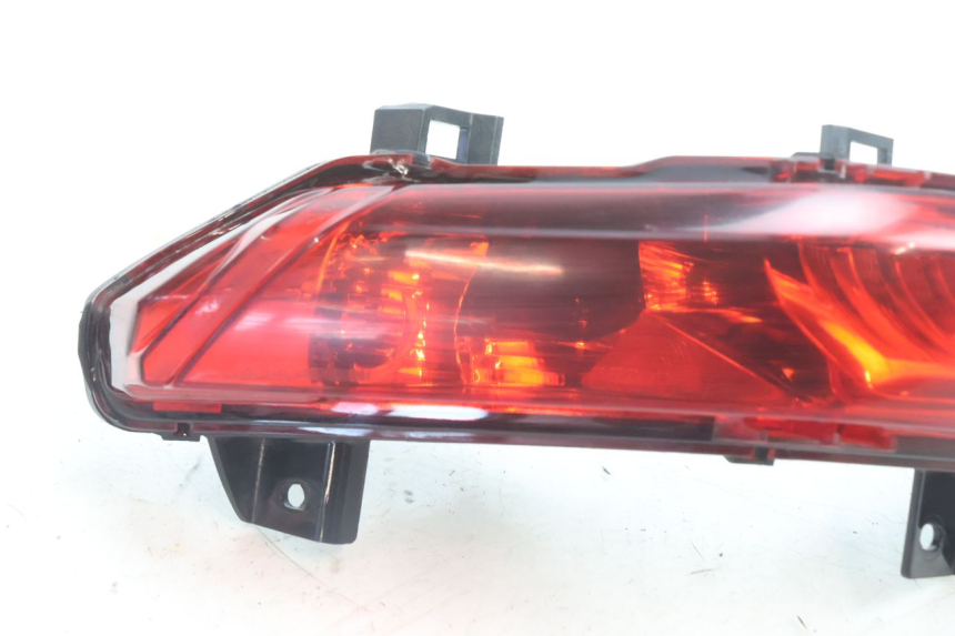 photo de LUZ TRASERA IZQUIERDA PIAGGIO MP3 500 (2016 - 2018) - Detalle de la pieza