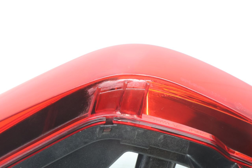 photo de LUZ TRASERA IZQUIERDA PIAGGIO MP3 500 (2016 - 2018) - Detalles de los puntos de fijación