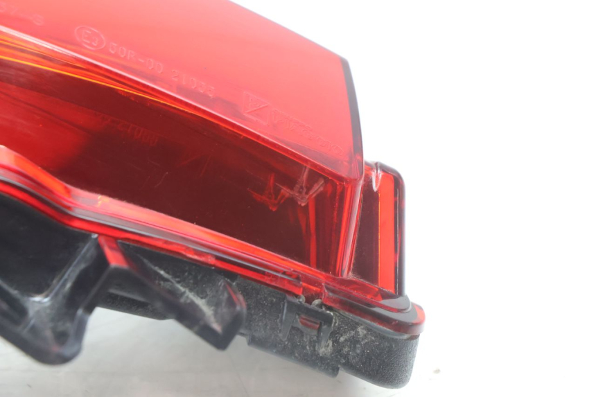 photo de LUZ TRASERA IZQUIERDA PIAGGIO MP3 500 (2016 - 2018) - Estado de la superficie y material