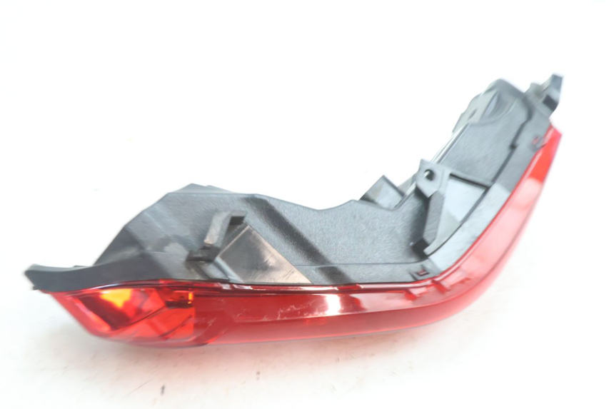 photo de LUZ TRASERA IZQUIERDA PIAGGIO MP3 500 (2016 - 2018) - Marcados y referencias originales