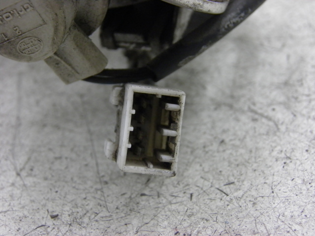 photo de LUZ TRASERA IZQUIERDA PIAGGIO CARNABY 125 (2007 - 2011) - Otra perspectiva