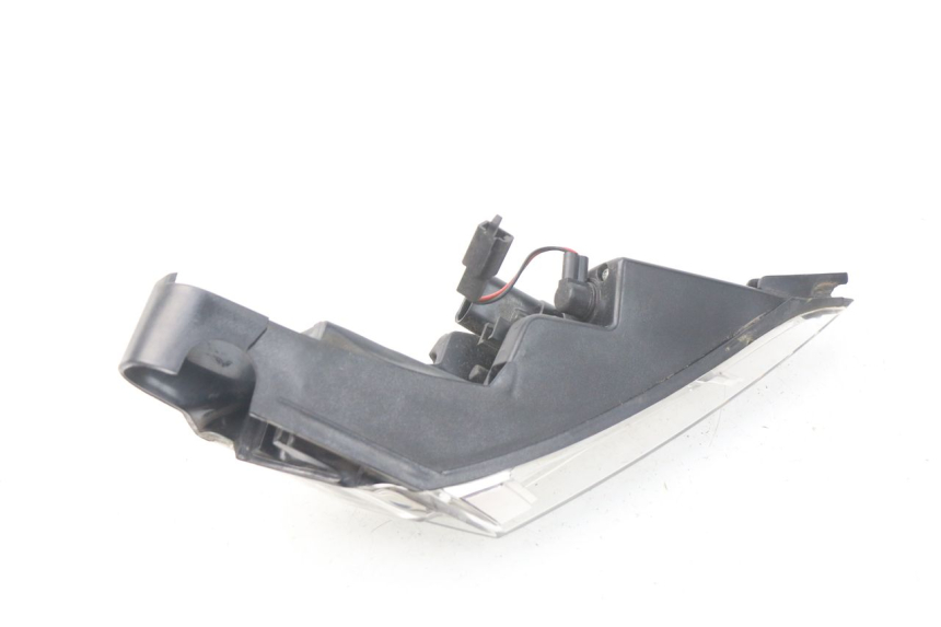 photo de LUZ TRASERA IZQUIERDA PEUGEOT SATELIS 300 (2012 - 2015) - Primer plano técnico