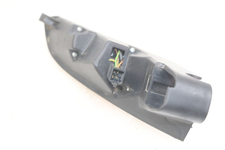 photo de FARO TRASERO IZQUIERDO PEUGEOT SATELIS 125 (2010 - 2012) - Detalle de la pieza