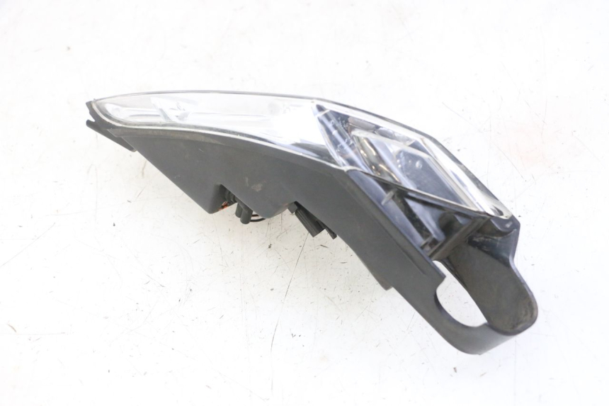 photo de LUZ TRASERA IZQUIERDA PEUGEOT SATELIS 125 (2013 - 2018) - Recambio usado revisado