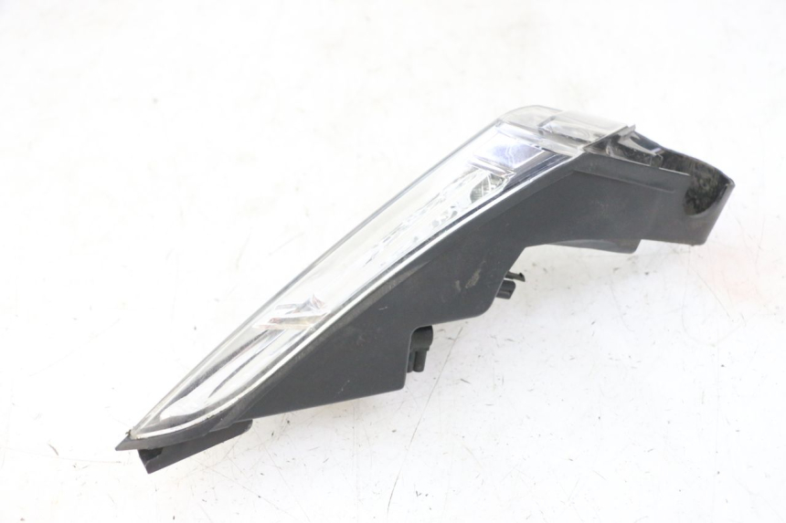 photo de LUZ TRASERA IZQUIERDA PEUGEOT SATELIS 125 (2013 - 2018) - Marcados y referencias originales