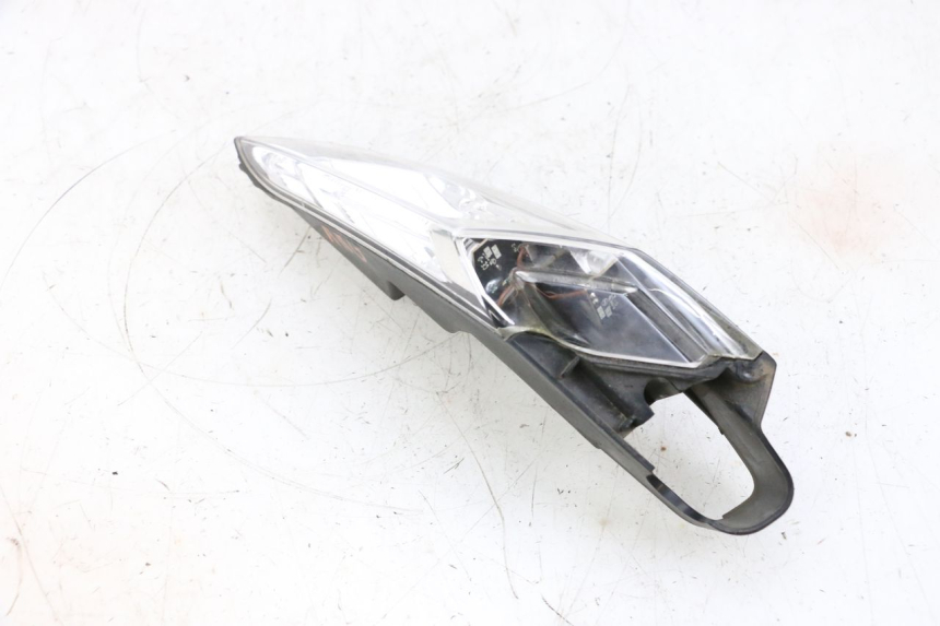photo de LUZ TRASERA IZQUIERDA PEUGEOT SATELIS 125 (2013 - 2018) - Detalle de la pieza