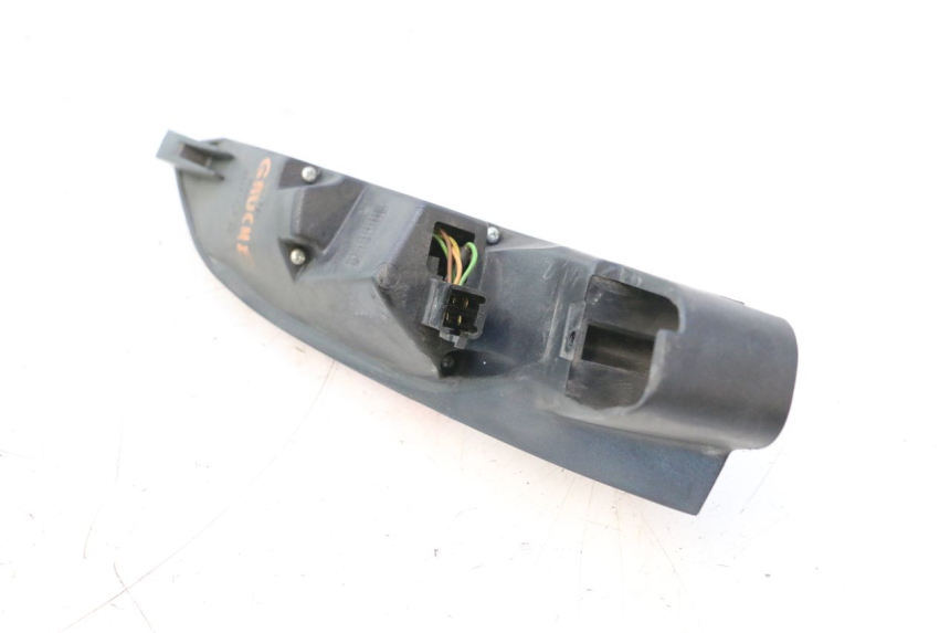 photo de FARO TRASERO IZQUIERDO PEUGEOT SATELIS 125 (2006 - 2009) - Marcados y referencias originales