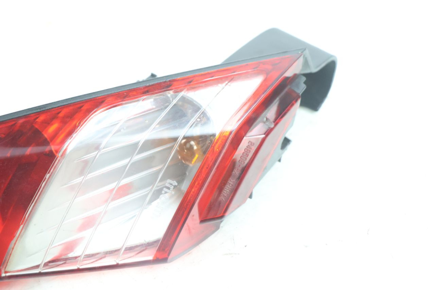 photo de FARO TRASERO IZQUIERDO PEUGEOT SATELIS 125 (2006 - 2009) - Zoom estado de uso