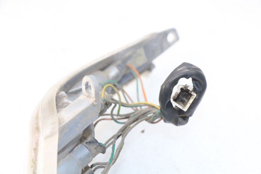 photo de LUZ TRASERA IZQUIERDA PEUGEOT VIVACITY NEW 4T 50 (2008 - 2017) - Detalle de la pieza