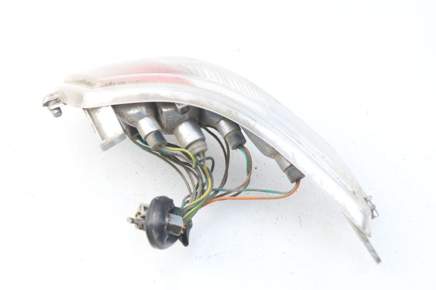 photo de LUZ TRASERA IZQUIERDA PEUGEOT VIVACITY NEW 4T 50 (2008 - 2017) - Primer plano técnico