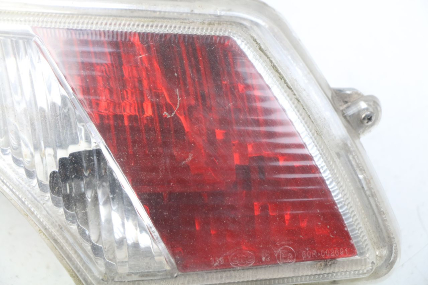 photo de LUZ TRASERA IZQUIERDA PEUGEOT VIVACITY NEW 4T 50 (2008 - 2017) - Detalles de los puntos de fijación