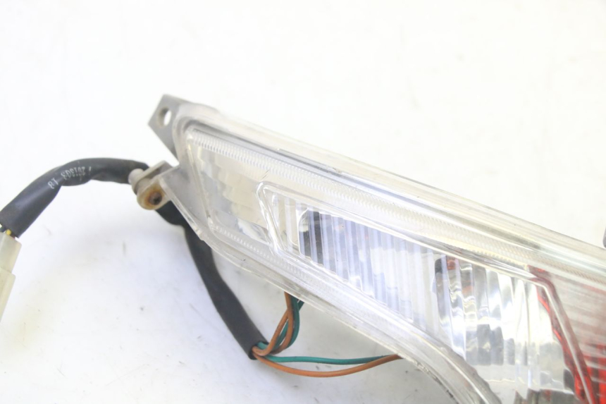 photo de LUZ TRASERA IZQUIERDA PEUGEOT VIVACITY NEW 4T 50 (2008 - 2017) - Detalle de la pieza