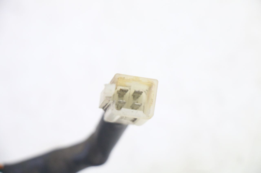 photo de LUZ TRASERA IZQUIERDA PEUGEOT VIVACITY NEW 4T 50 (2008 - 2017) - Detalles de los puntos de fijación