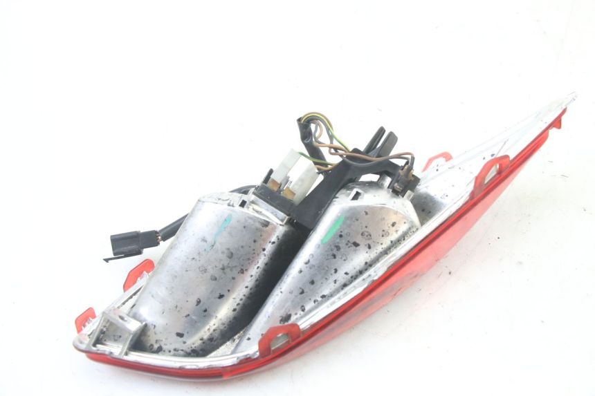 photo de FARO TRASERO IZQUIERDO YAMAHA X-MAX XMAX 125 (2010 - 2013) - Otra perspectiva