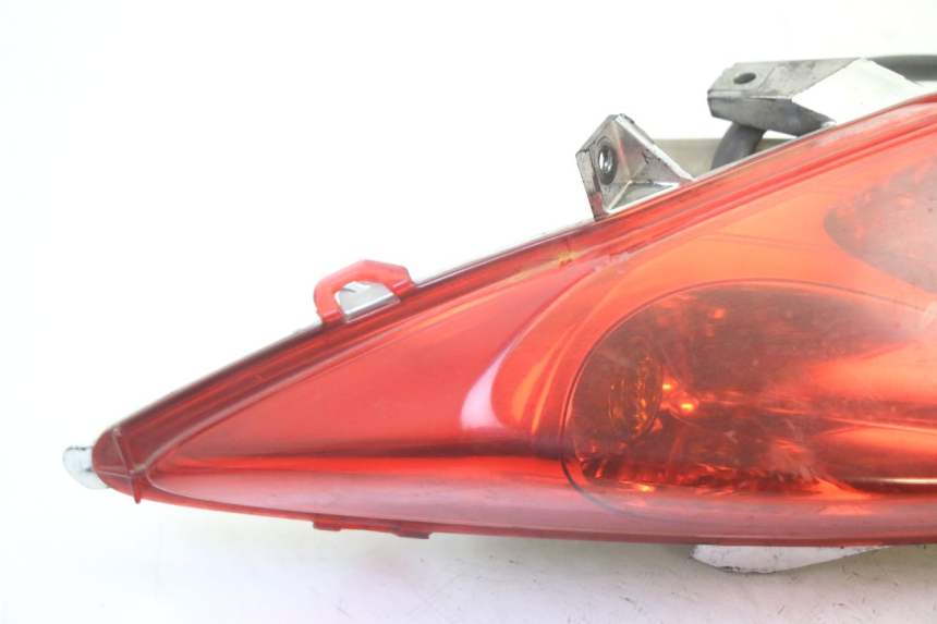 photo de FARO TRASERO IZQUIERDO YAMAHA X-MAX XMAX 125 (2010 - 2013) - Detalle de la pieza