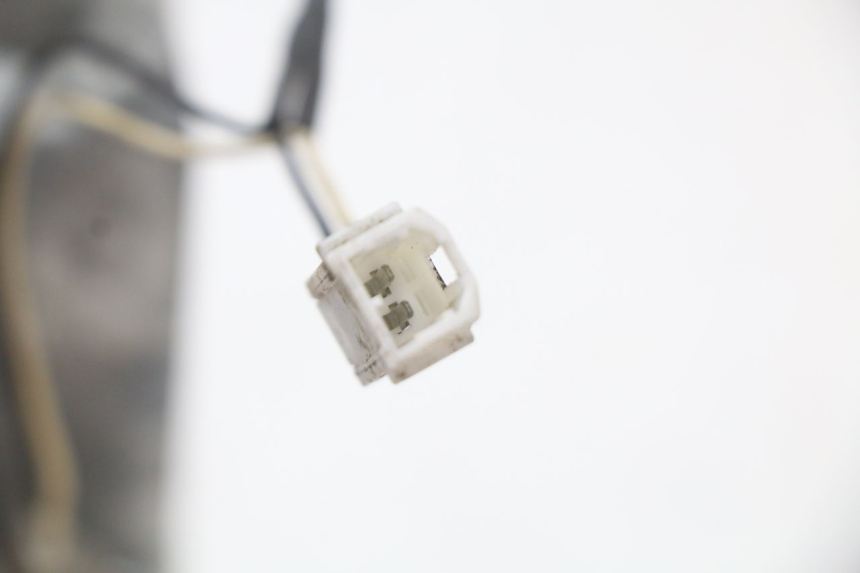 photo de LUZ TRASERA IZQUIERDA PIAGGIO XEVO - X EVO 125 (2007 - 2017) - Recambio usado revisado