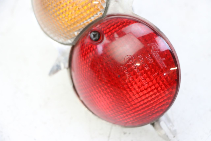 photo de LUZ TRASERA IZQUIERDA YAMAHA YP MAJESTY 125 (2002 - 2006) - Vista general del producto