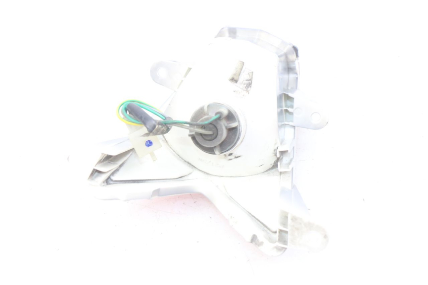 photo de LUZ TRASERA PEUGEOT GEOPOLIS 400 (2007 - 2013) - Zoom estado de uso