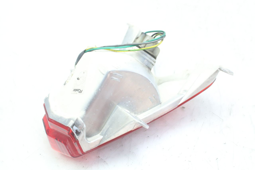 photo de LUZ TRASERA PEUGEOT GEOPOLIS RS 125 (2007 - 2009) - Zoom estado de uso