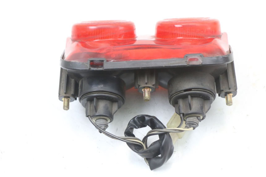 photo de luz trasera HYOSUNG GF 125 (2001 - 2005) - Otra perspectiva