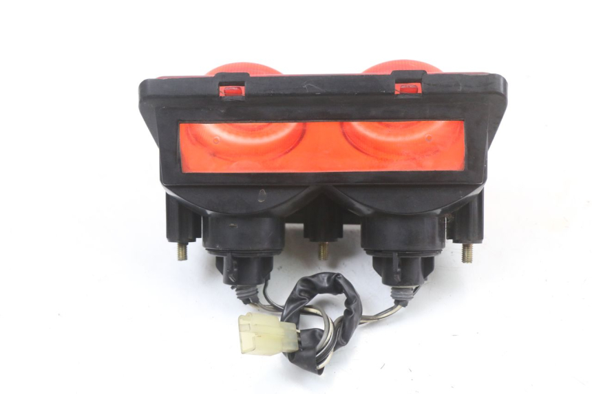 photo de luz trasera HYOSUNG GF 125 (2001 - 2005) - Primer plano técnico