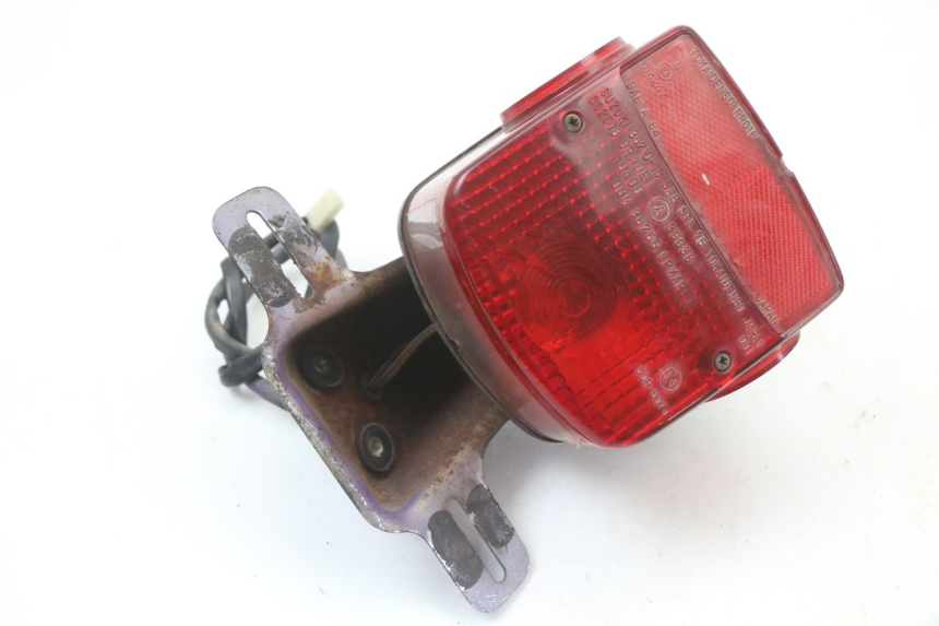 photo de LUZ TRASERA SUZUKI GN 125 (1997 - 2000) - Vista principal
